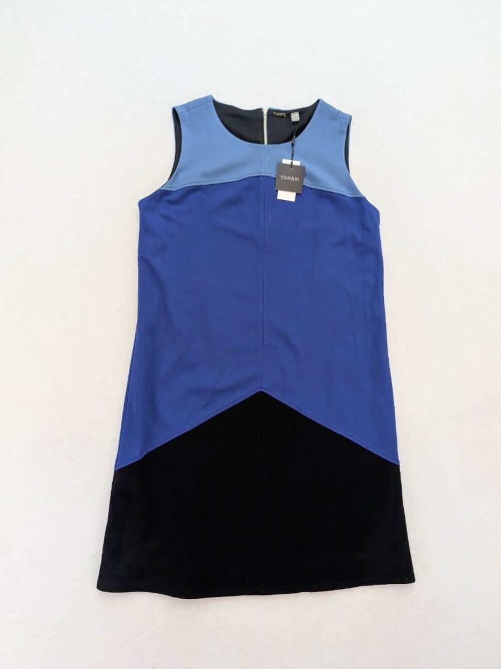 Tahari Women's Dress Size 8 Sheath Blue Colorblock Stretch Knit NEW